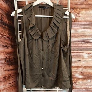 Antonio Melani Silk Sleeveless Ruffle collar blouse